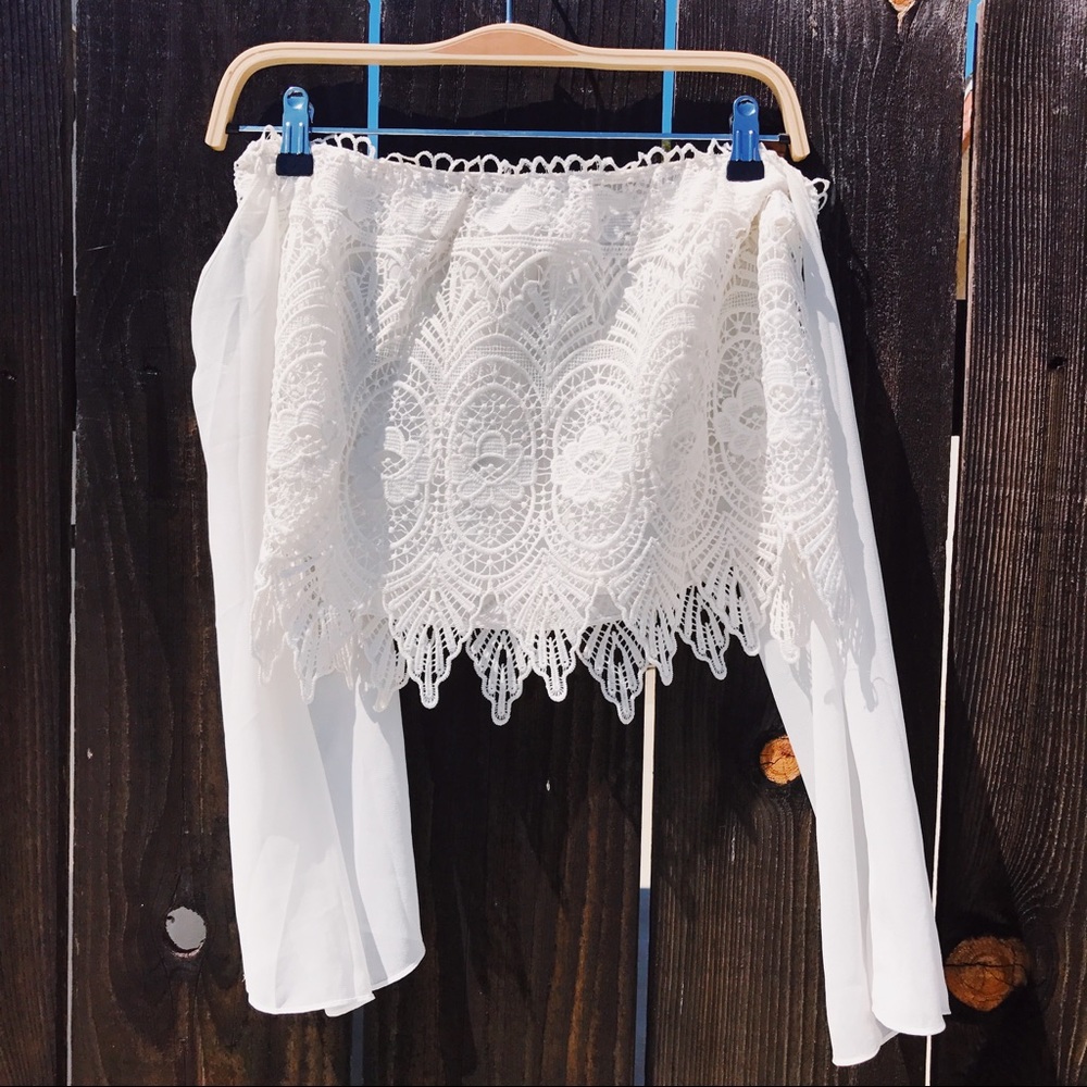 LF Lace Strapless Top